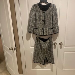 Tailored suit with black trim